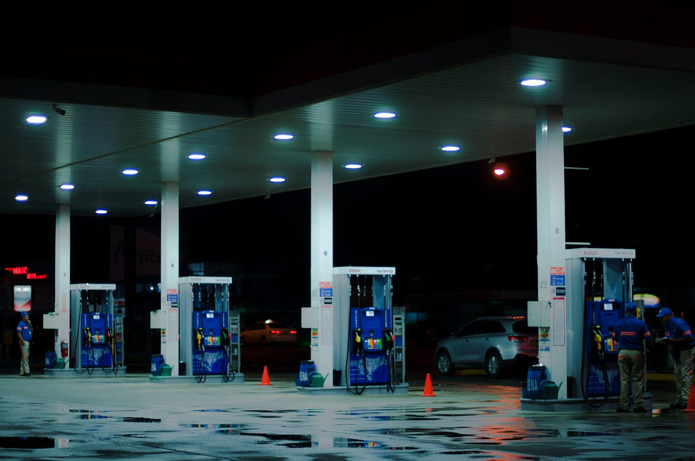 gas stations near me